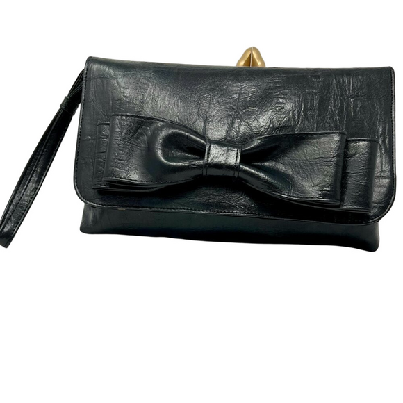 Barr & Barr Handbags - Barr & Barr Wristlet Handmade for Bloomingdales Black Leather w Bow detail